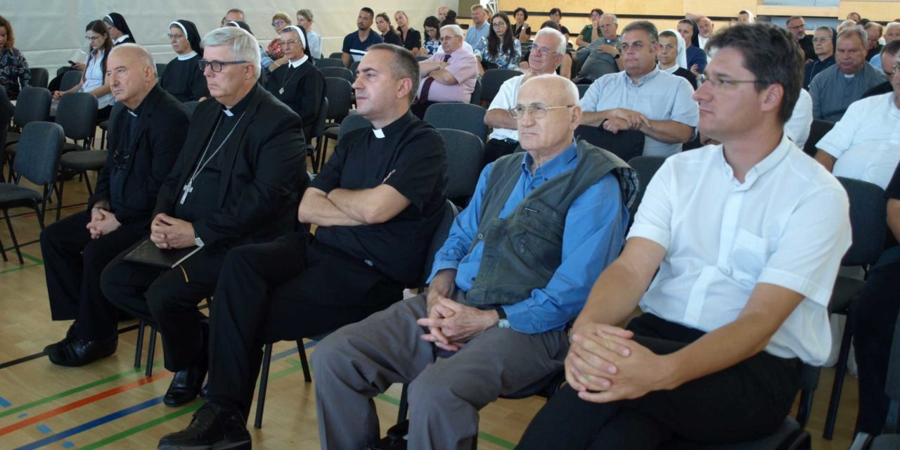 ZADAR: Održan 47. katehetski dan Zadarske nadbiskupije
