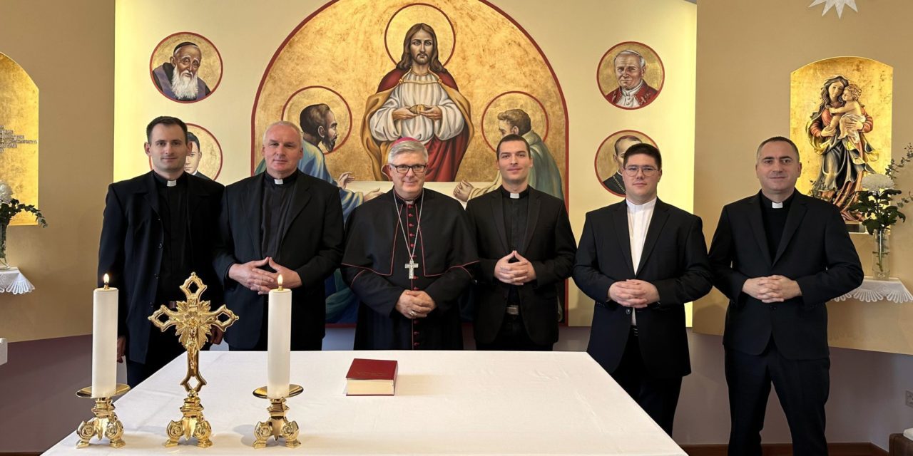 ZADAR: Budući đakoni Zadarske nadbiskupije izrekli Ispovijest vjere ususret ređenju: “Ne bojte se! Bog je svoj posebni pogled svrnuo na vas!”