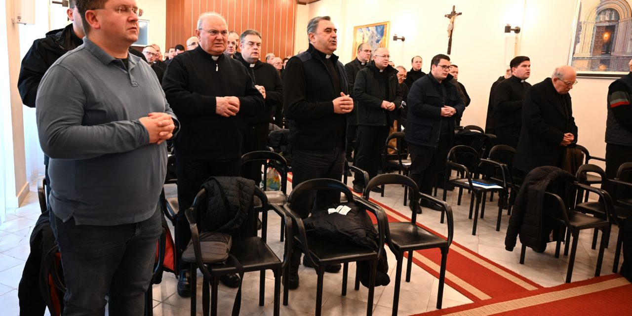 ZADAR: Na svećeničkoj rekolekciji p. Arkadiusz Krasicki izlagao o koraku ‘Meditatio – duboka relacija s Bogom’ u Lectio Divina