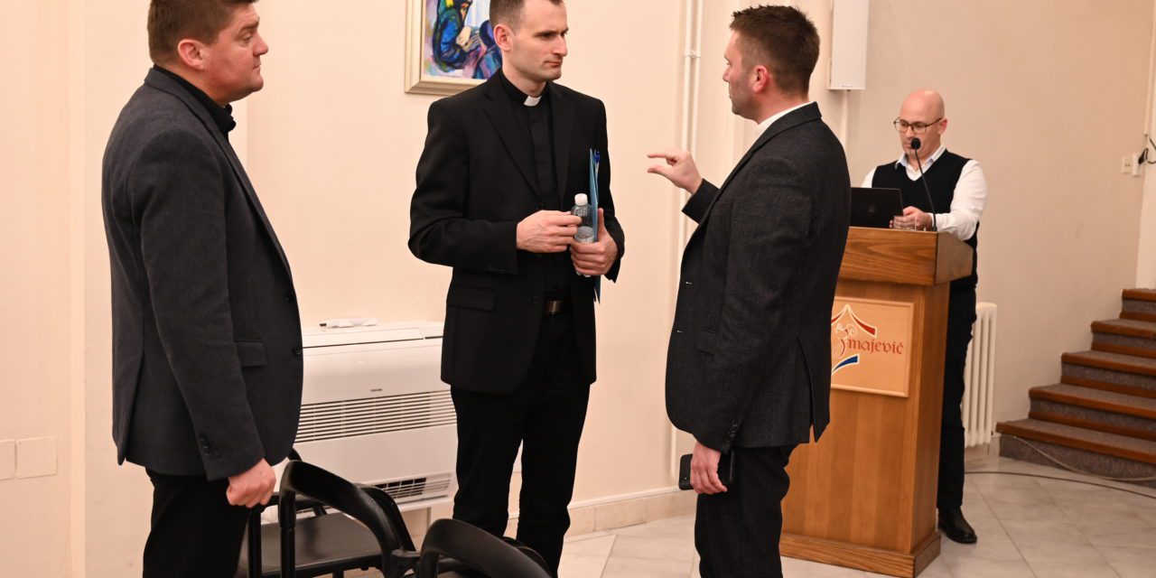 ZADAR: Stručni skup ‘Služenje bolesnima u 21. st.’ – Mr. don Marin Batur o zakonodavnoj osnovi dušobrižništva u zdravstvenim i socijalnim ustanovama u Hrvatskoj