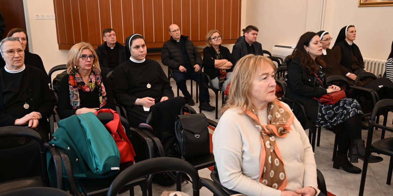 ZADAR: Dr. Grković i Šare, mag. med. techn.: „Lako je dostojanstveno živjeti. Ali, puno teže je dostojanstveno patiti i dostojanstveno umrijeti“ – Stručni skup o bolesnima