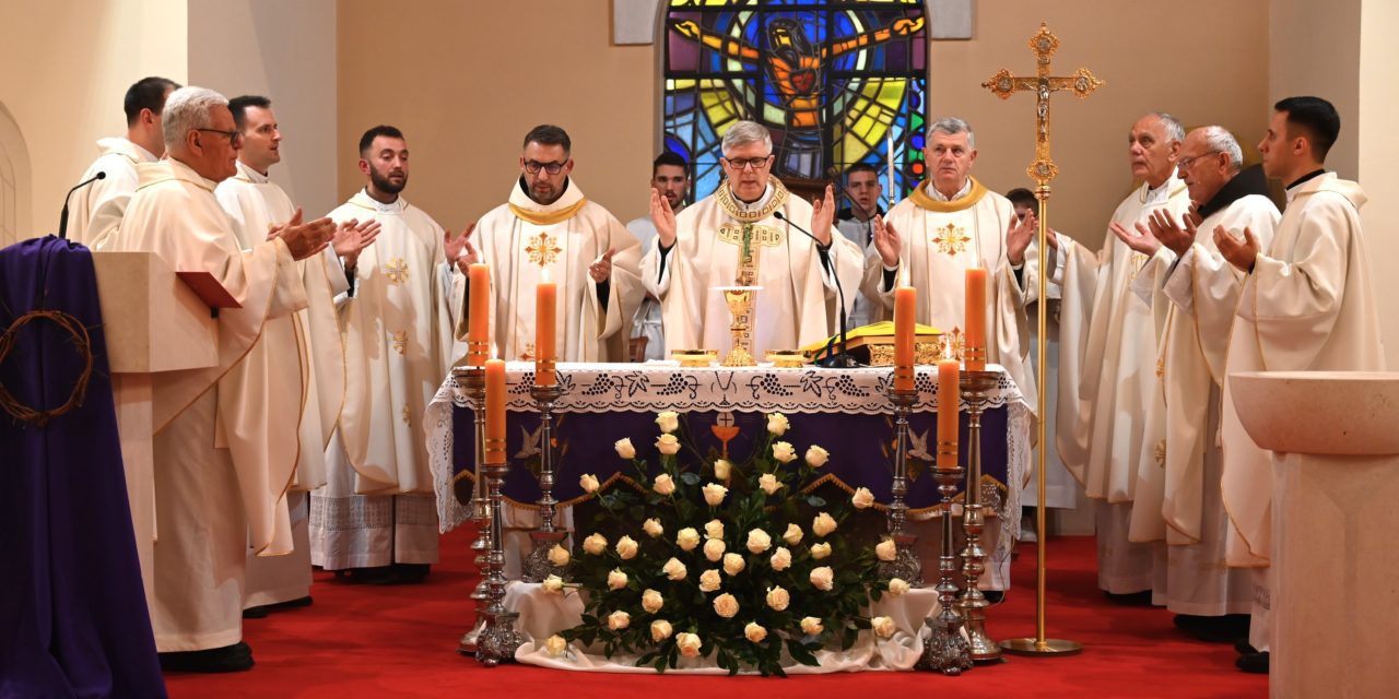 ZADAR: Proslava 90. godišnjice župe Presvetog Srca Isusova i 40. godišnjice posvete župne crkve na Voštarnici