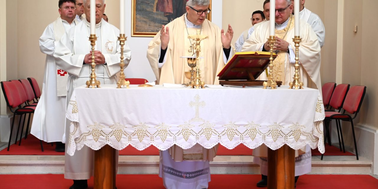 ZADAR: Nadbiskup Zgrablić predvodio misno slavlje na blagdan Blagovijesti i Dan Sveučilišta u Zadru