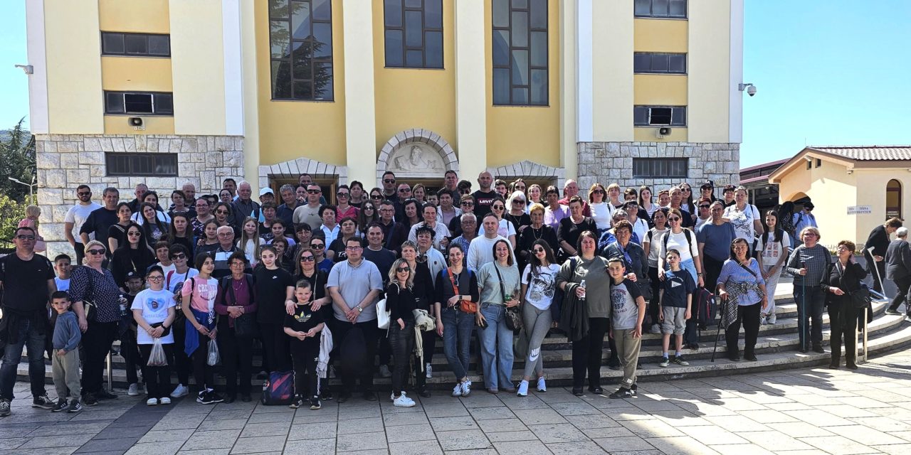 MEĐUGORJE: Hodočašće župljana iz Slivnice i Islama Latinskog u Međugorje