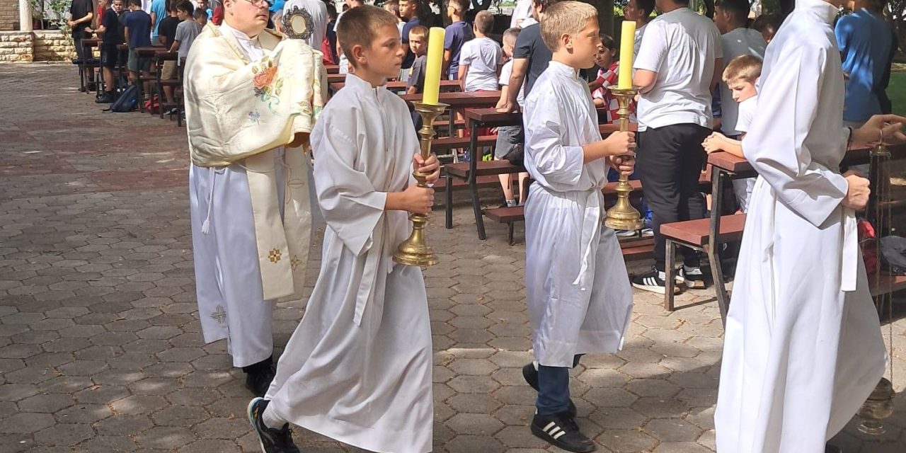 VRANA: Održan godišnji susret ministranata Zadarske nadbiskupije