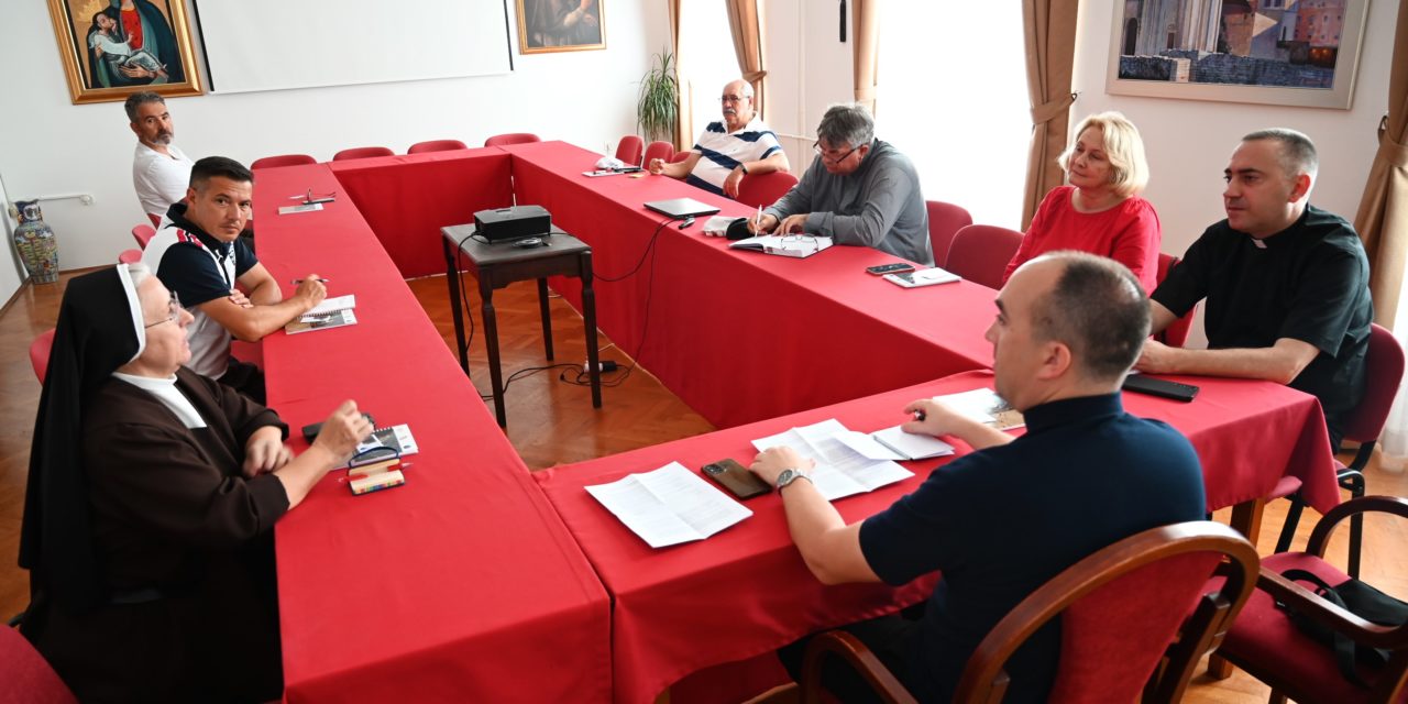 ZADAR: Održane sjednice Povjerenstava Zadarske nadbiskupije – Osvrt na pastoralnu 2023./2024. godinu i najave budućih događaja