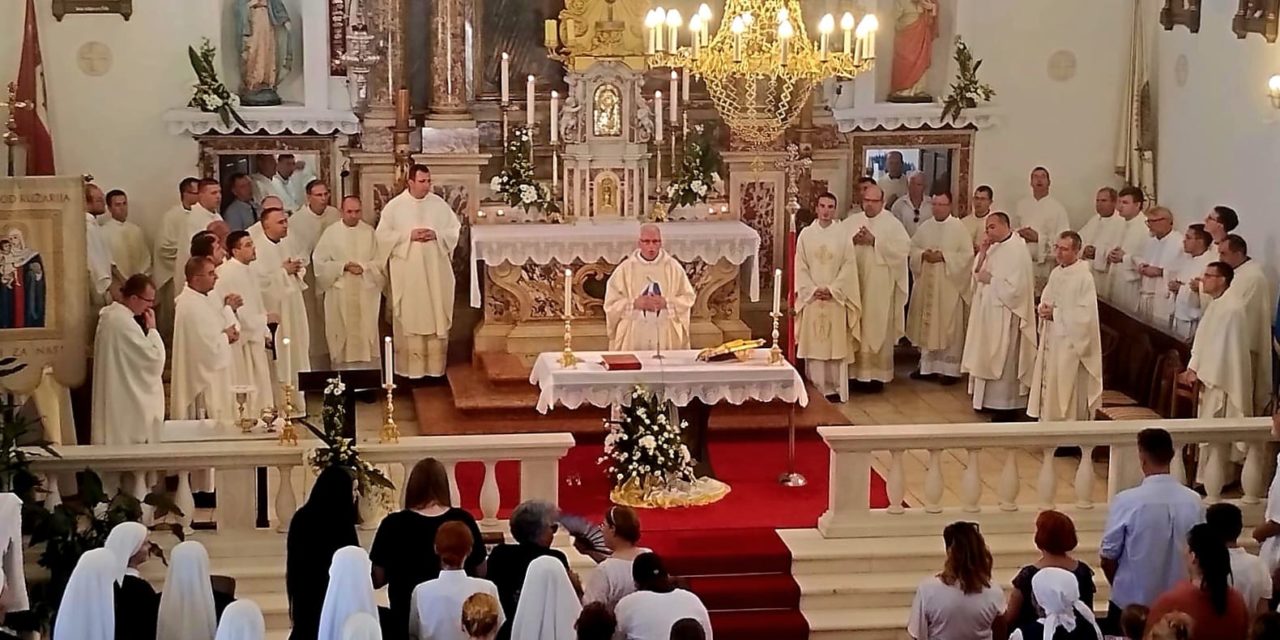 KALI: Don Rudi Juras proslavio mladu misu u rodnoj župi Kali