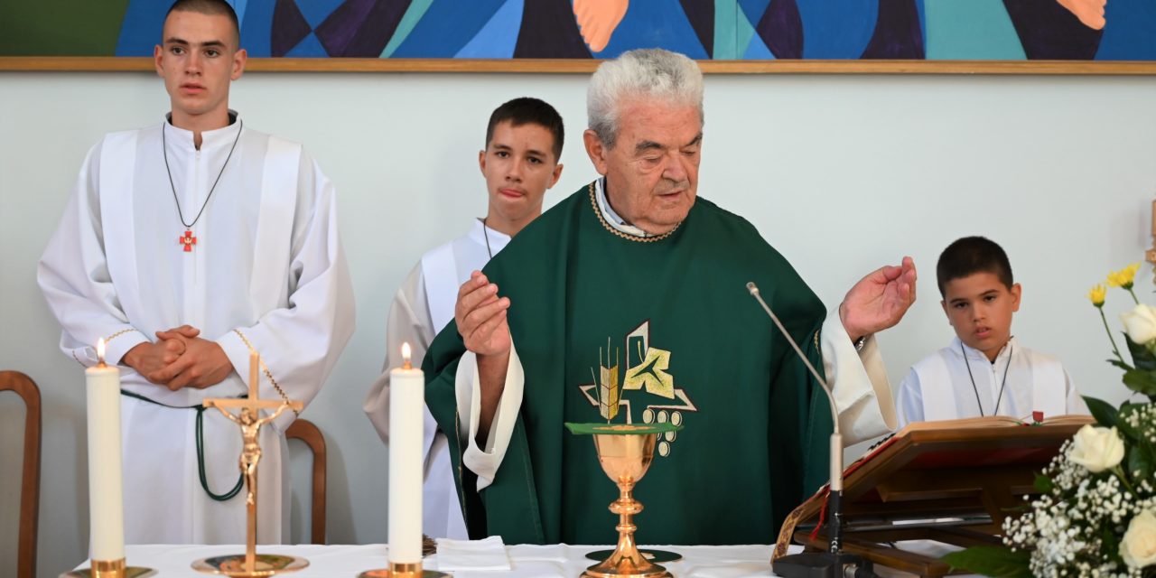 KOSA – BIOGRAD n/m: Oproštaj don Nikole Tokića od župljana povodom njegovog umirovljenja