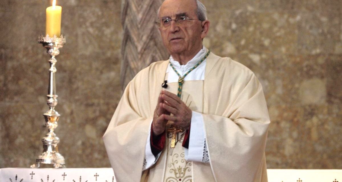 ZADAR: Mons. Puljić u katedrali sv. Stošije: „Isus se predstavlja kao kruh života, a ne kao politički osloboditelj od rimskog jarma“