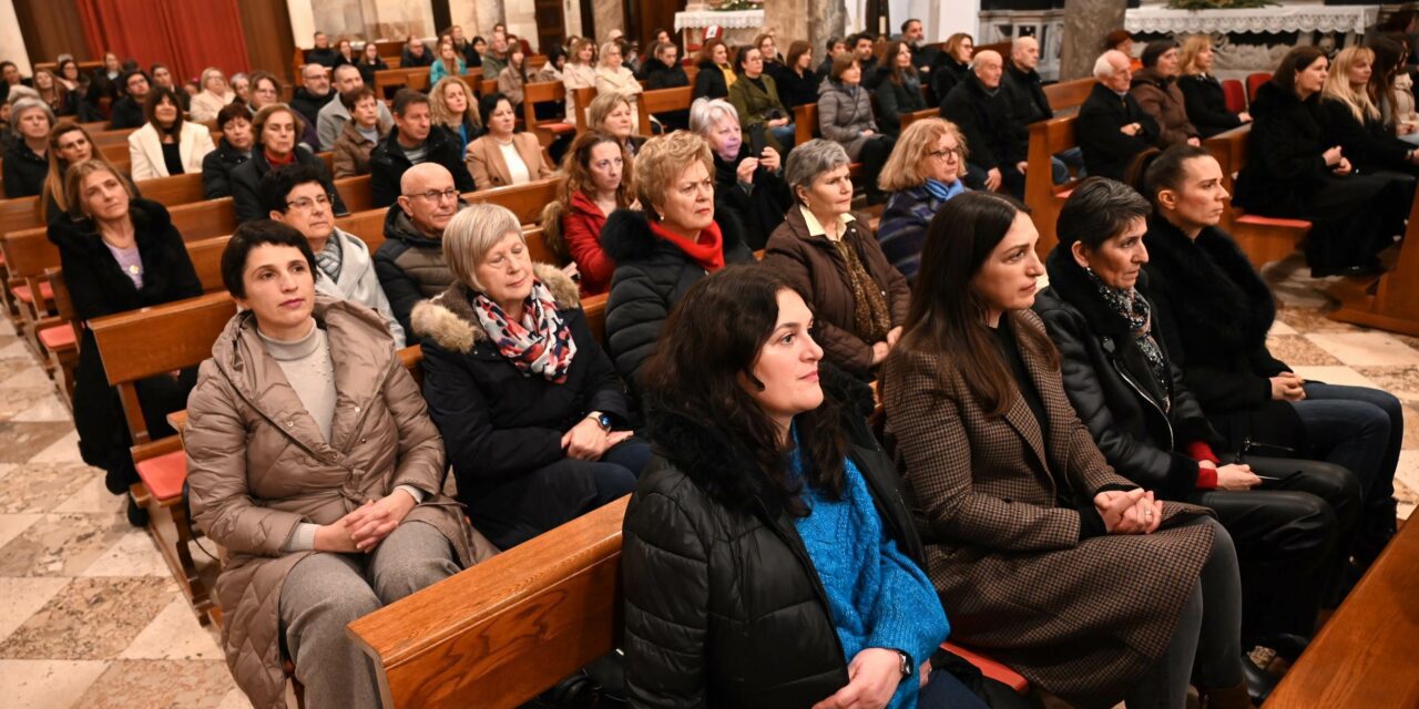 ZADAR: Održan susret čitača Zadarske nadbiskupije u katedrali sv. Stošije
