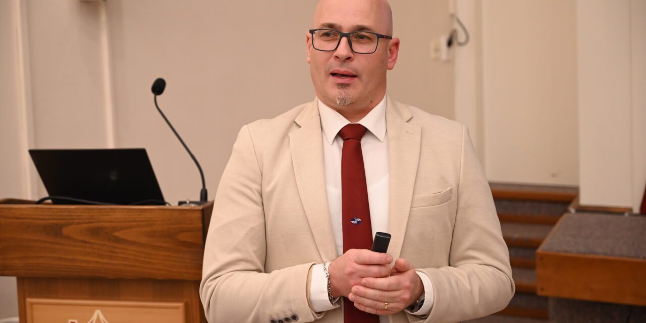 ZADAR: Dr. Vitomir Višić izlagao o Alzheimerovoj demenciji na skupu “Starenje ili treća dob, palijativa i mentalno zdravlje”