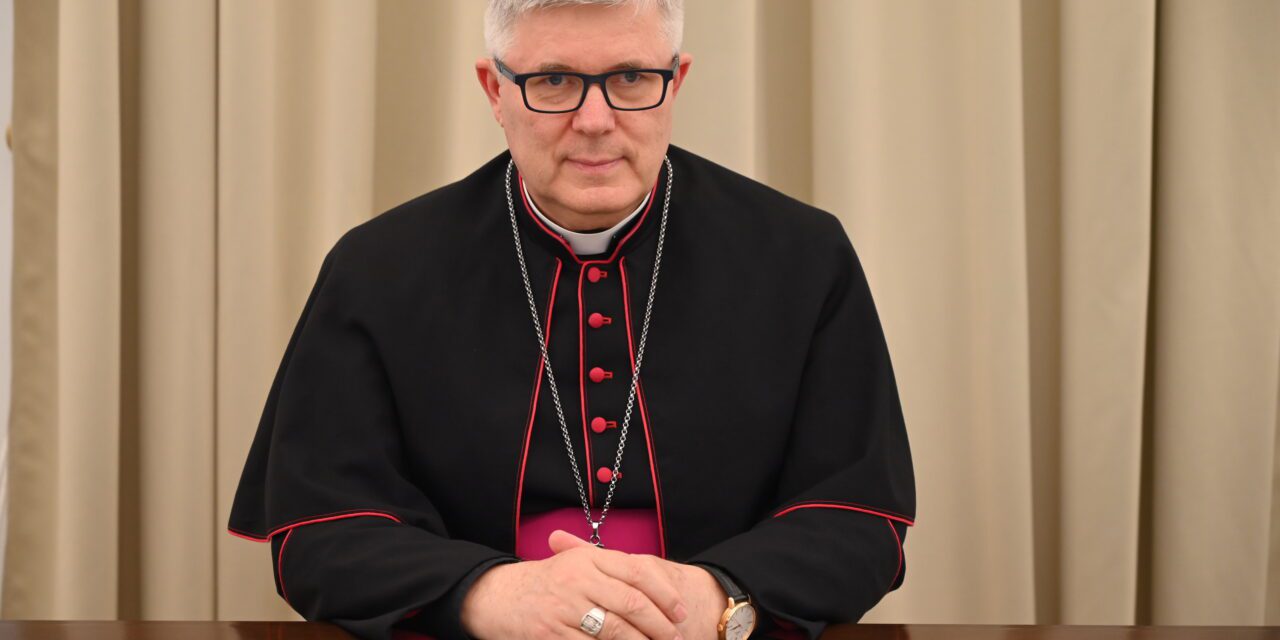 Poziv nadbiskupa Zgrablića vjernicima i svim ljudima dobre volje u Zadarskoj nadbiskupiji na proslavu Nedjelje Božjeg milosrđa na Forumu u Zadru