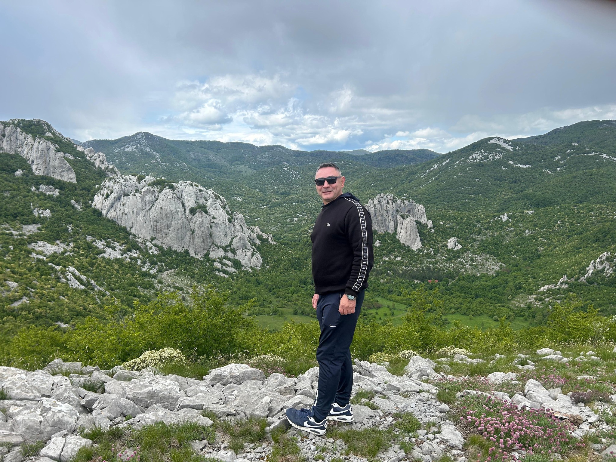 499167360_122226717986088038_3462445094448352137_n