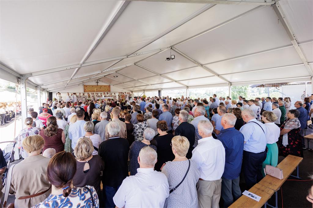 J. Batelja - Zlatna Misa-16