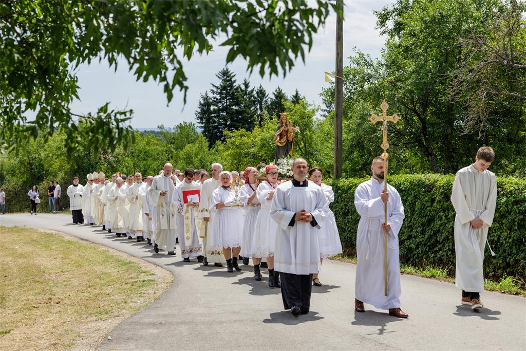 J. Batelja - Zlatna Misa-219