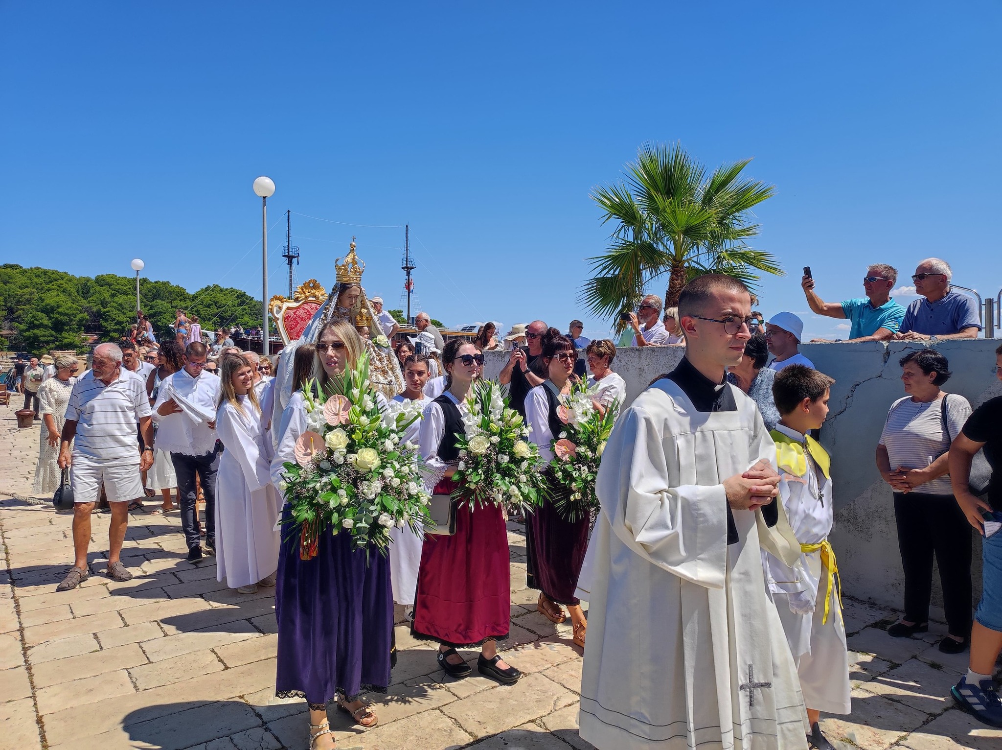 528327060_122238169382088038_7629031517813921083_n