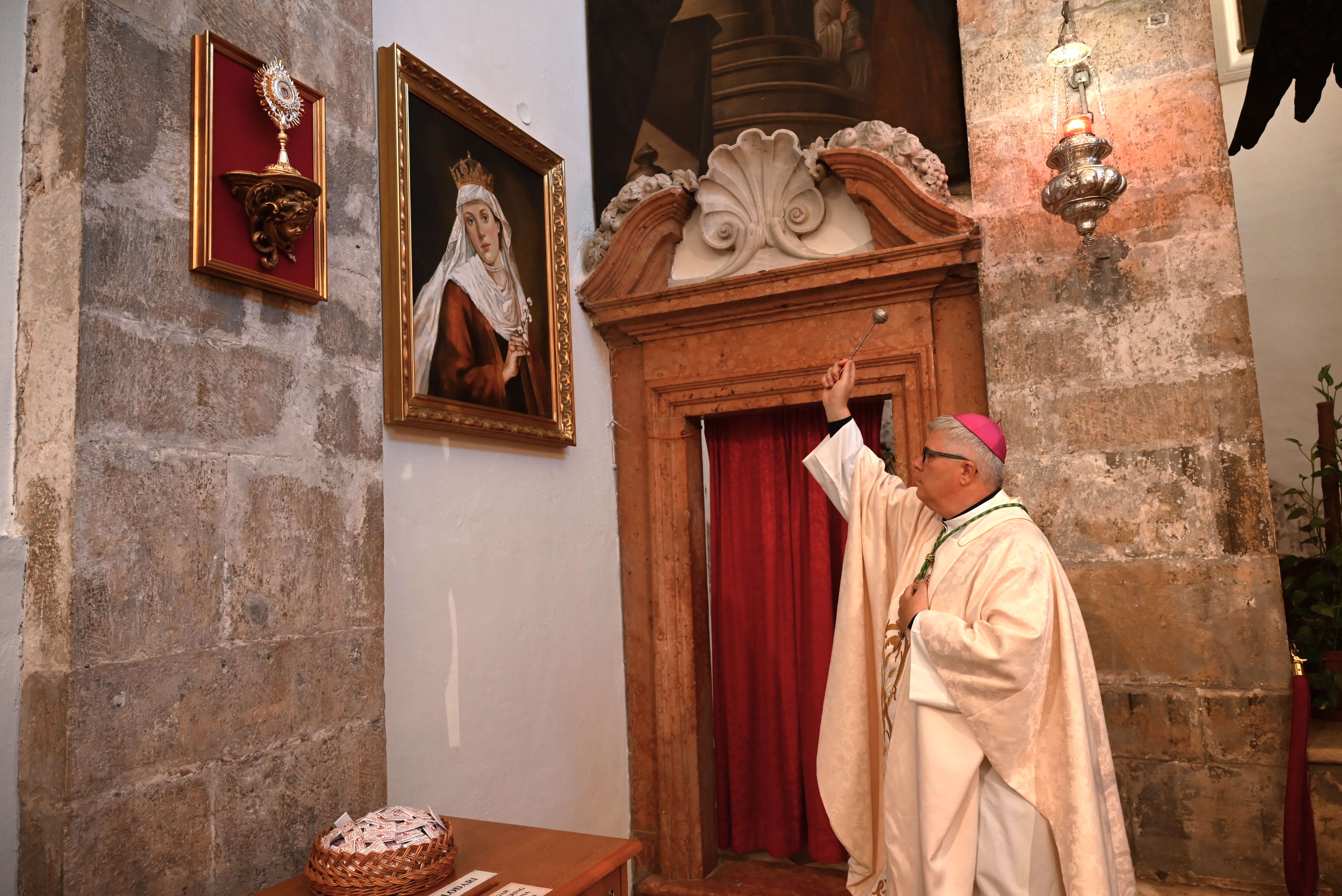 ZADAR: Nadbiskup Zgrablić blagoslovio sliku sv. Hedvige u crkvi sv. Šime u Zadru