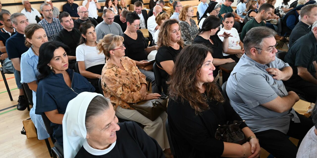 ZADAR: Održan 49. katehetski dan Zadarske nadbiskupije