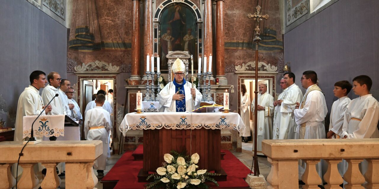 PAŠMAN: Nadbiskup Zgrablić predvodio proslavu blagdana Male Gospe u Pašmanu