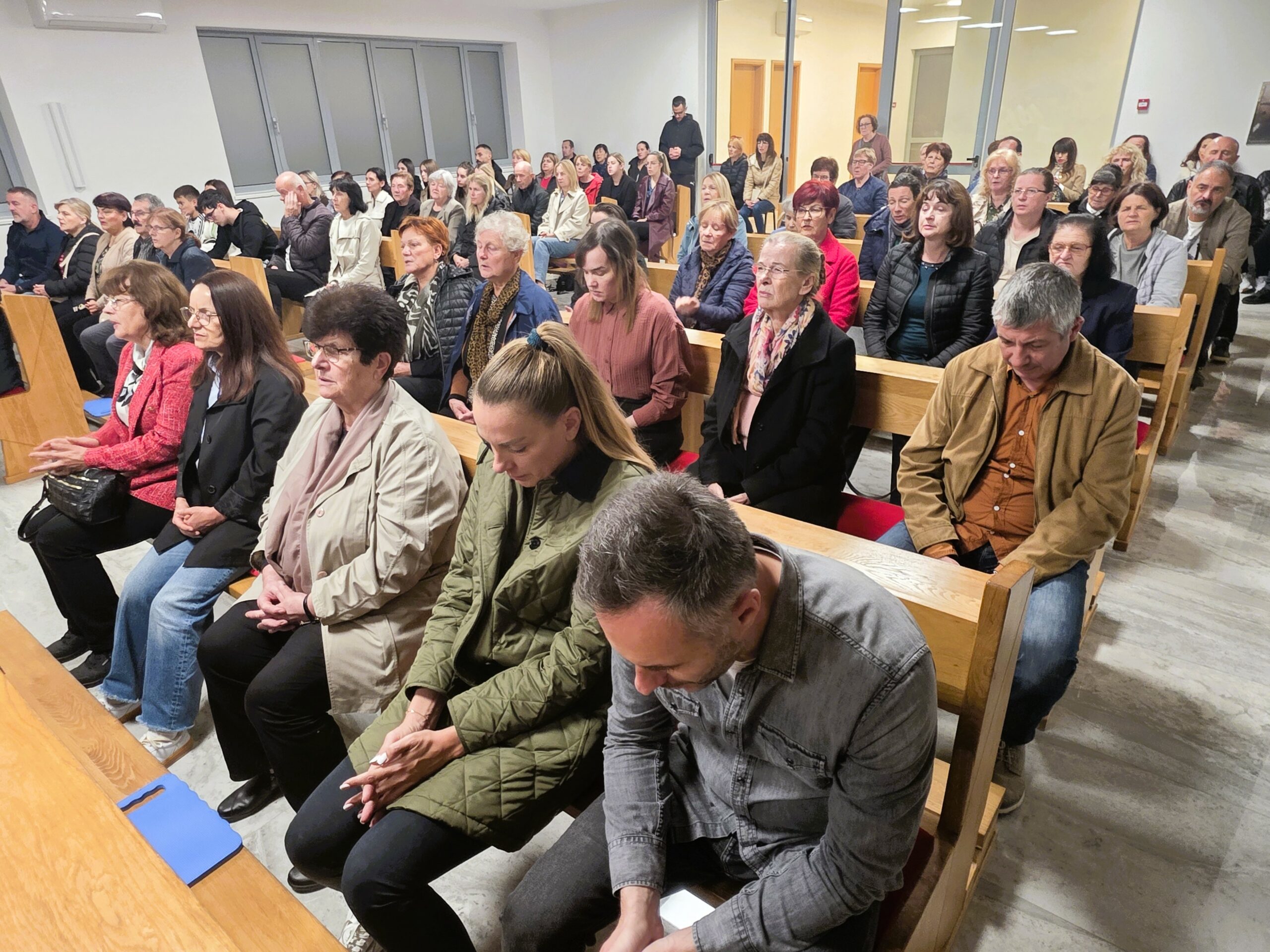 20251027_190946 20251027_190946