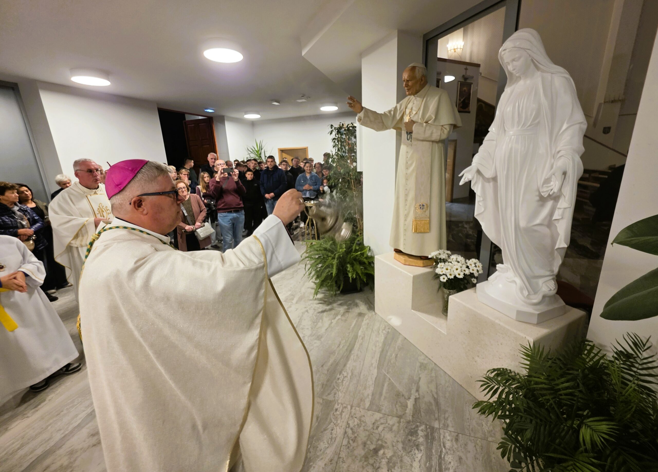 2025200716 2025200716