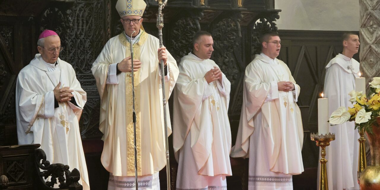 ZADAR: Misno slavlje na svetkovinu Svih svetih u katedrali sv. Stošije – Propovijed zadarskog nadbiskupa Milana Zgrablića