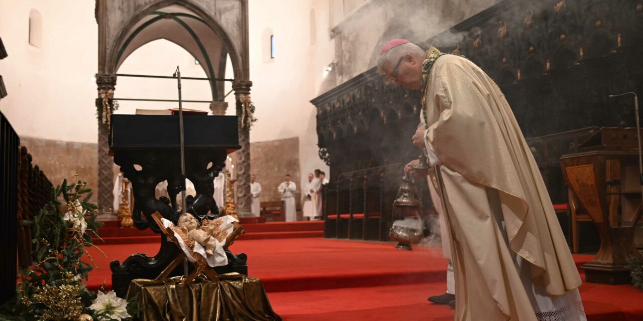 ZADAR: Nadbiskup Zgrablić predvodio misno slavlje na Bogojavljenje u katedrali sv. Stošije