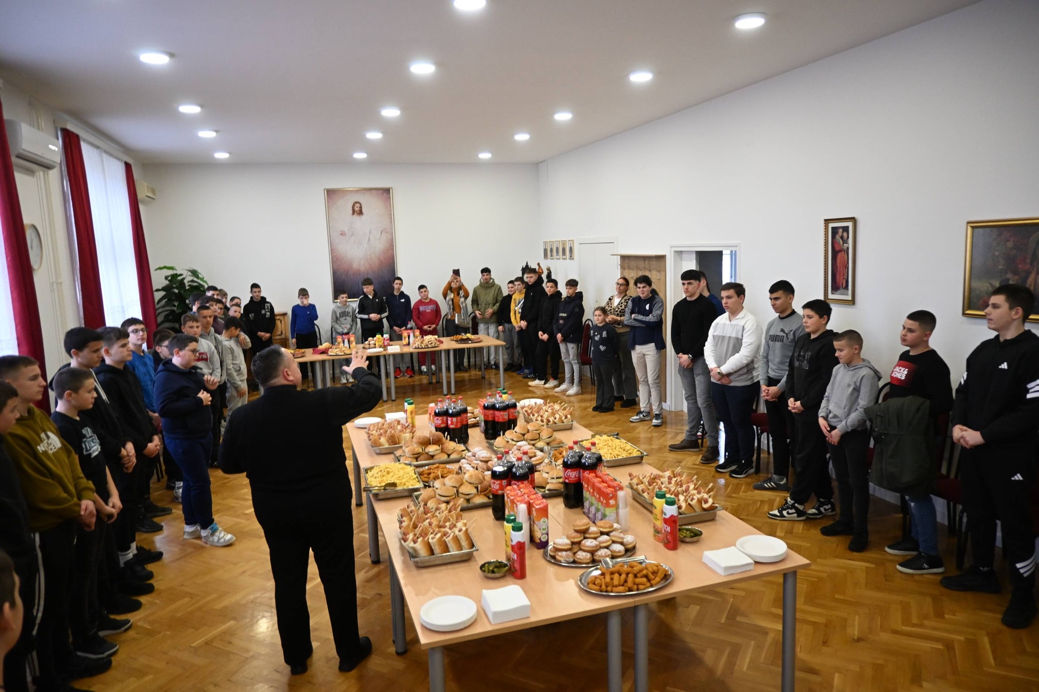 640366353_122266201244088038_7175977362300371865_n 640366353_122266201244088038_7175977362300371865_n