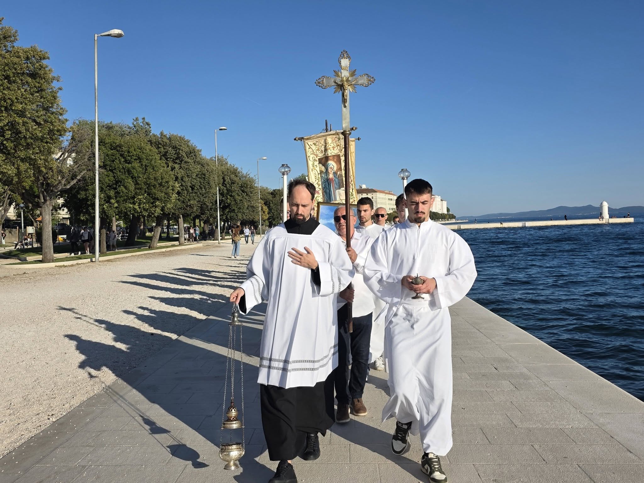 680103696_122274045080088038_7192308296260901195_n